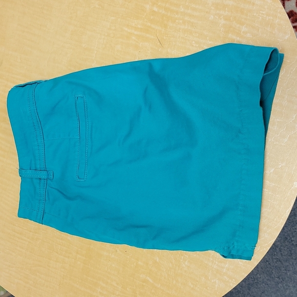DEPT 22 -  Turquoise shorts Size 10 - Picture 6 of 7